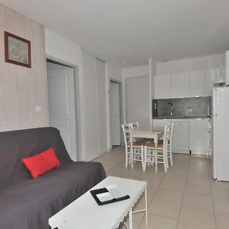 Charmante Location Dans Avec Piscine Le Bois-Plage-en-Ré